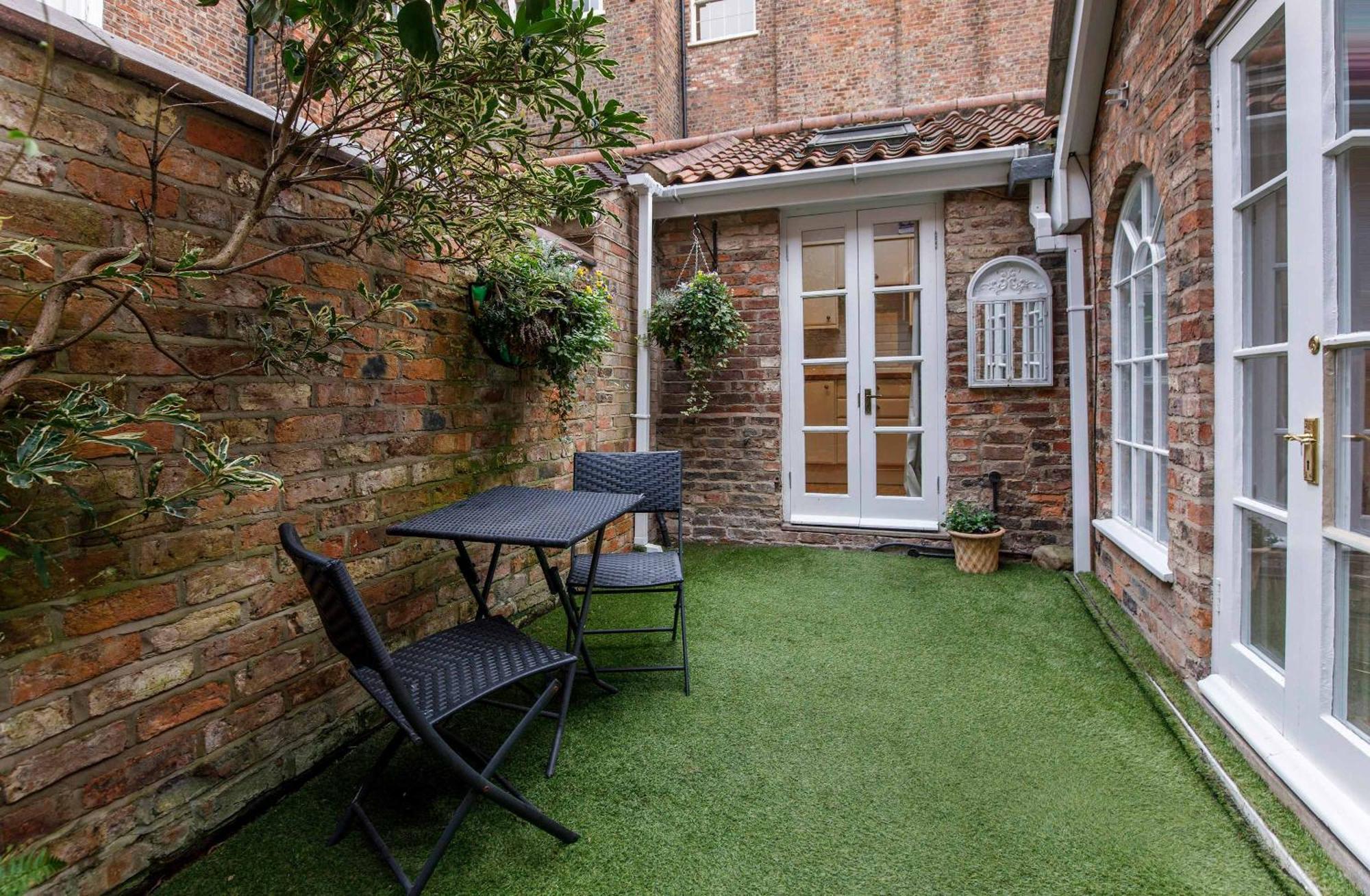 Monk Bar Garden Hideaway Villa York Eksteriør bilde